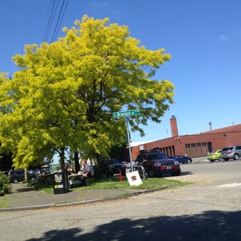 Diaspora Cafe - Nice day for soup and sandwich outdoor. Having Italian Wedding w meatball and salad - Soup Near Me - Seattle, Washington Diaspora Cafe - Nice day for soup and sandwich outdoor. Having Italian Wedding w meatball and salad - Soup Near Me - Seattle, Washington