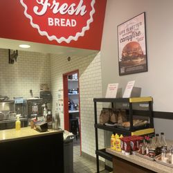 MOOYAH Burgers, Fries & Shakes