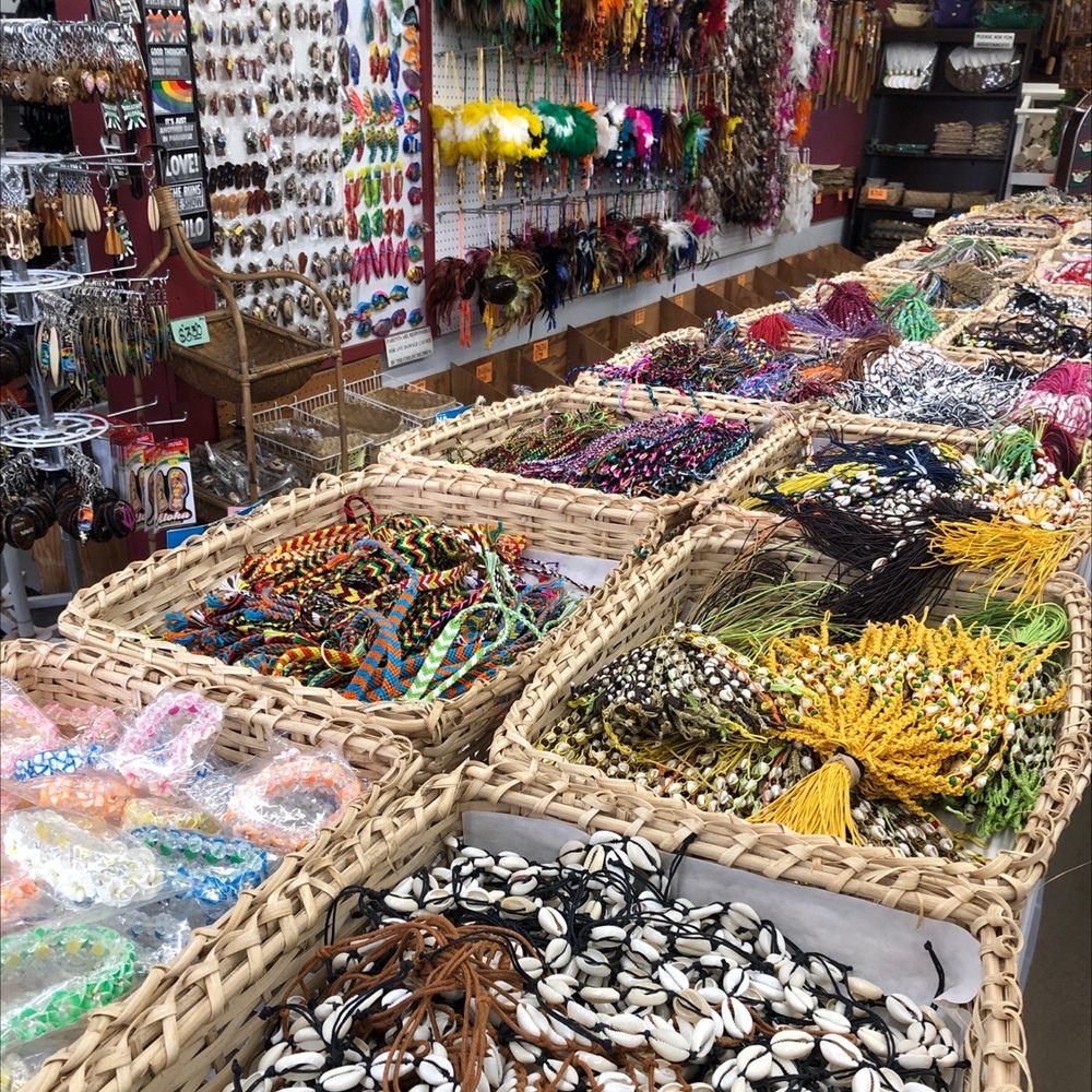 Dolly's Handicraft - Jewelry Near Me - Hilo, Hawaii