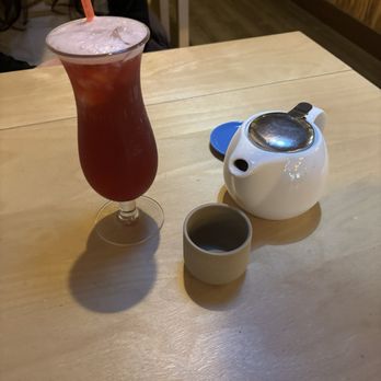 Tea Republik - Peachy lychee and monks vanilla - Tea Rooms Near Me - Seattle, Washington Tea Republik - Peachy lychee and monks vanilla - Tea Rooms Near Me - Seattle, Washington