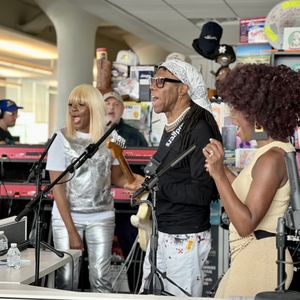 WMZQ 98.7 FM - Updated January 2026 - 10 Reviews - 1801 Rockville Pike ...