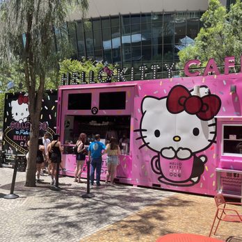 Hello Kitty Cafe - Cafe outside - Desserts Near Me - Las Vegas, Nevada