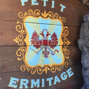 Petit Ermitage - Hotels Near Me - West Hollywood, California