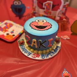 Minia's Bake Shop - Elmo chiffon cake