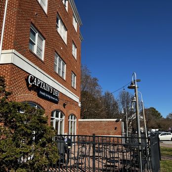 Captain’s Den - Outdoor seating - Cafes Near Me - Newport News, Virginia Captain’s Den - Outdoor seating - Cafes Near Me - Newport News, Virginia