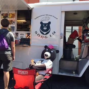 Song La - Bear relaxing! - Food Trucks Near Me - Austin, Texas