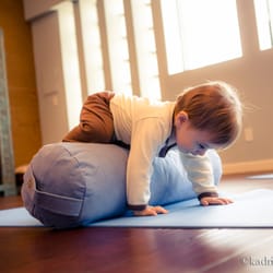 Boston Yoga Union - Coolidge - Toddler yoga on Tuesdays
