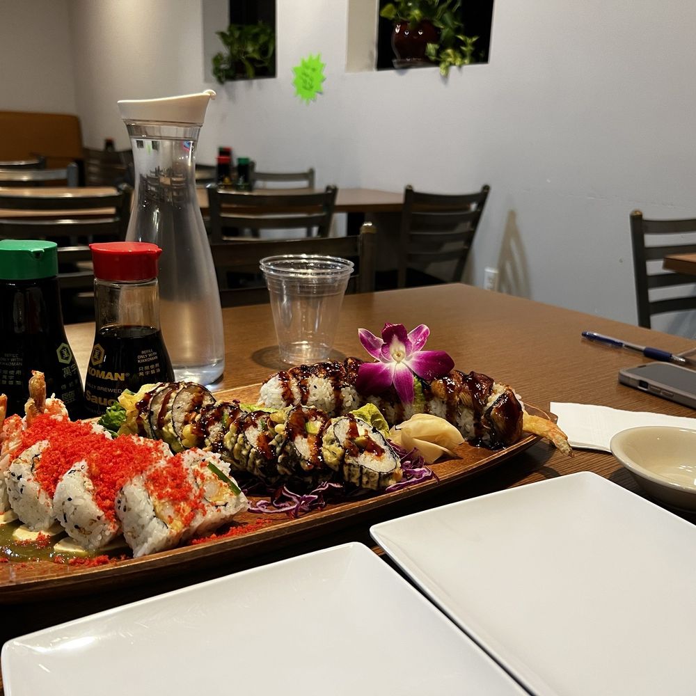 Sushi Little - Eel (UNAGI)HOT CHEETO 5PCS Lunch - Sushi Bars Near Me - Glendale, Arizona Sushi Little - Eel (UNAGI)HOT CHEETO 5PCS Lunch - Sushi Bars Near Me - Glendale, Arizona