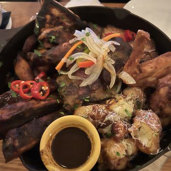 Marcus Bar & Grille - The Cookout - Cocktail Bars Near Me - Atlanta, Georgia