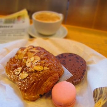 Le Panier - Chocolatine, Sable Duo Chocolat & Raspberry Macaron - Bakeries Near Me - Seattle, Washington