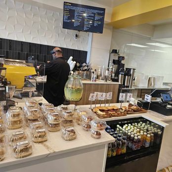 Blondie's Doughnuts - Donuts Near Me - Edgewater, Maryland
