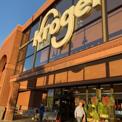 Kroger Food Stores - Front of store