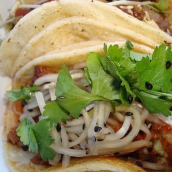 Flying Pig Truck - spicy pork, tamarind duck - Food Trucks Near Me - Los Angeles, California