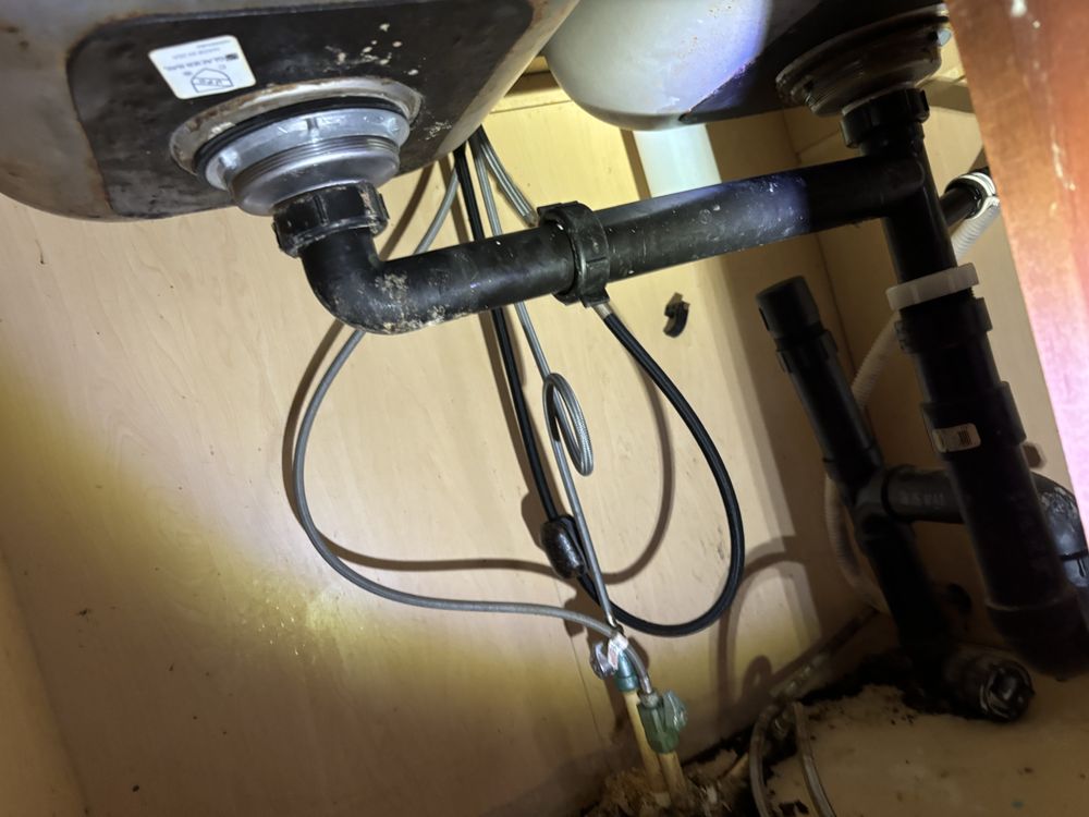 Slide of Homewire Electric & Plumbing