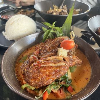 Pad Thai Restaurant - Gang Pet Ped Yang (Spicy Duck Curry) - medium - Thai Near Me - Overland Park, Kansas Pad Thai Restaurant - Gang Pet Ped Yang (Spicy Duck Curry) - medium - Thai Near Me - Overland Park, Kansas