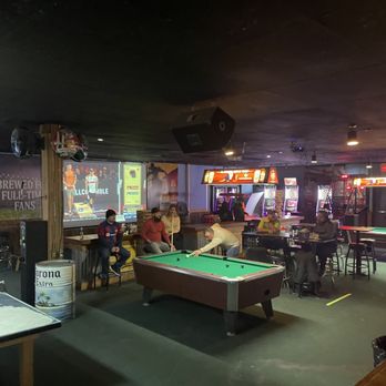 I-10 Icehouse - a pool table and ping - pong tables - Sports Bars Near Me - San Antonio, Texas