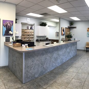 Snider Veterinary Services - Snider Veterinary Services reception/waiting area - Veterinarians Near Me - Clinton Township, Michigan Snider Veterinary Services - Snider Veterinary Services reception/waiting area - Veterinarians Near Me - Clinton Township, Michigan
