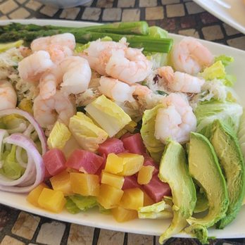 The Dead Fish - Crab & shrimp Louie - Seafood Near Me - Crockett, California
