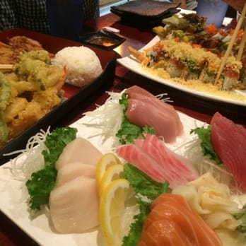 Sushiland - 15 piece sashimi platter, bento box and sushi rolls - Japanese Near Me - Hayward, California