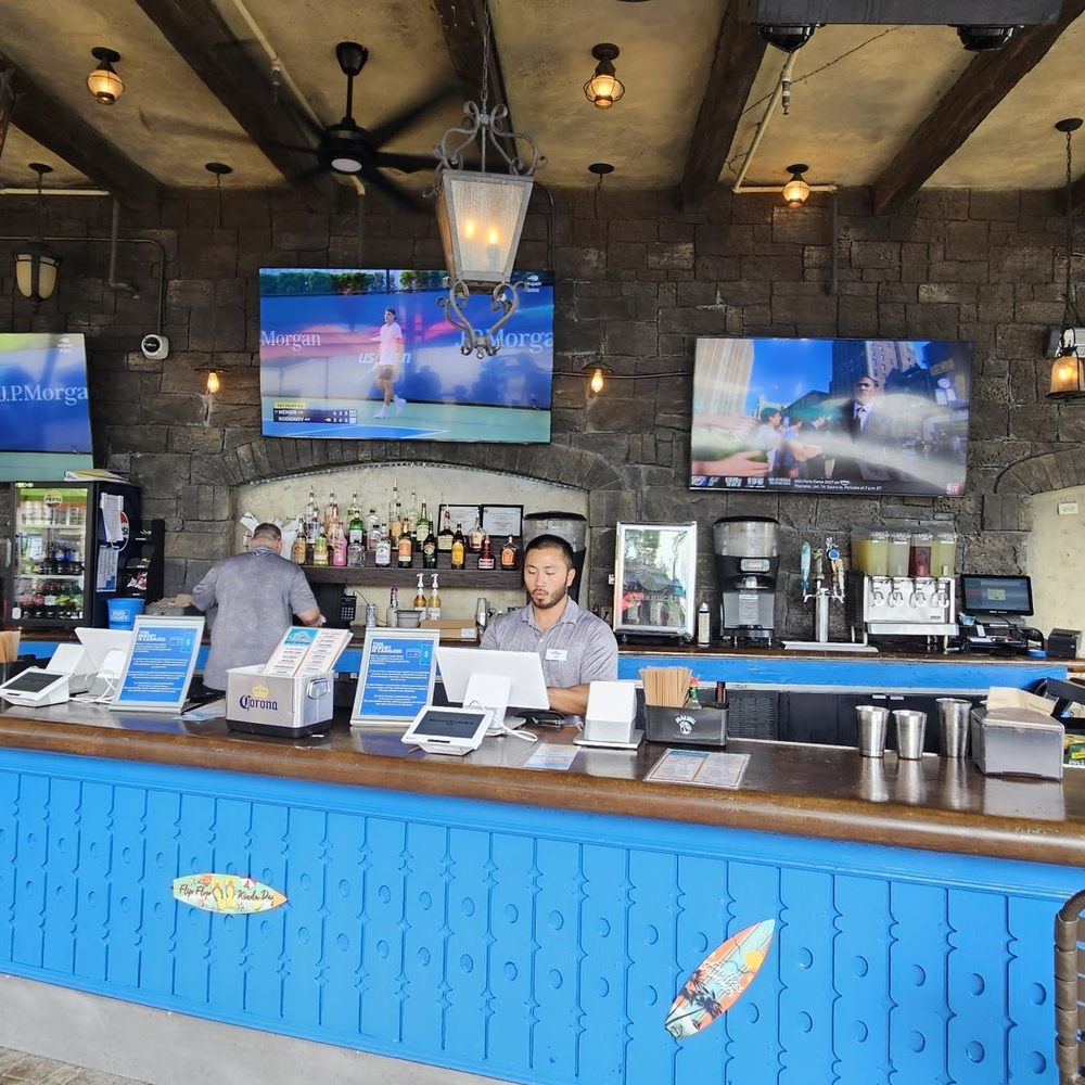 Escudo's Bar & Grill - Outside bar - Cocktail Bars Near Me - Orlando, Florida Escudo's Bar & Grill - Outside bar - Cocktail Bars Near Me - Orlando, Florida