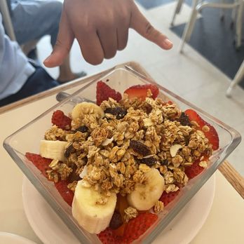 Jack's Restaurant - Yogurt parfait - Breakfast & Brunch Near Me - Honolulu, Hawaii