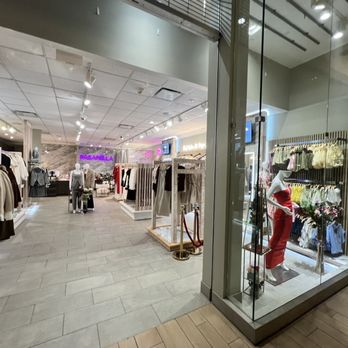Pasarella Op - Main entrance - Formal Wear Near Me - Overland Park, Kansas