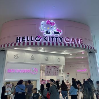 Hello Kitty Cafe - Themed Cafes Near Me - Santa Clara, California