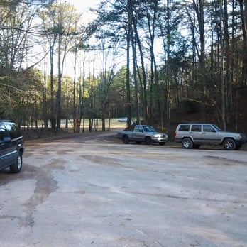 Inverness Disc Golf Course InDiGo - Entrance/Exit of parking lot and Hole 18 in the distance. - Disc Golf Near Me - Birmingham, Alabama Inverness Disc Golf Course InDiGo - Entrance/Exit of parking lot and Hole 18 in the distance. - Disc Golf Near Me - Birmingham, Alabama