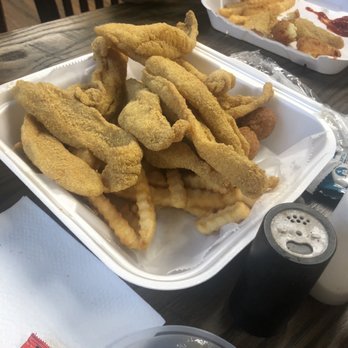 Southern Style Seafood - Food Trucks Near Me - Porter, Texas Southern Style Seafood - Food Trucks Near Me - Porter, Texas
