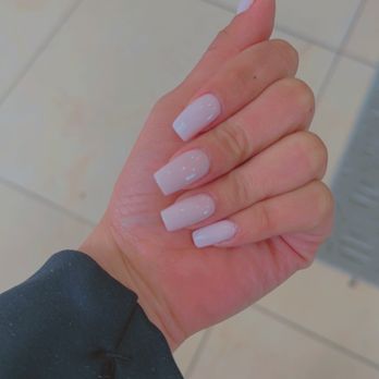 Lynn Spa Nails - Nail Technicians Near Me - Chicago, Illinois Lynn Spa Nails - Nail Technicians Near Me - Chicago, Illinois