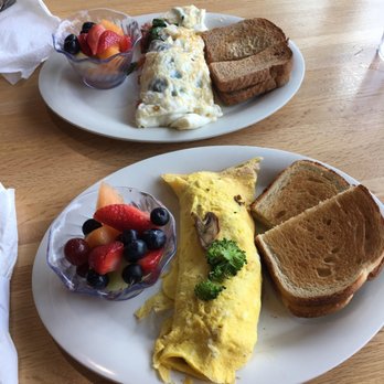 Eggs Up Grill - Veggie omelets -- so good! - Breakfast & Brunch Near Me - Columbia, South Carolina