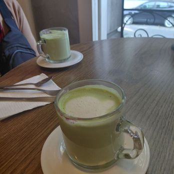 Breakfast Roma - Matcha latte with almond milk. - Breakfast & Brunch Near Me - México, D.F., DIF