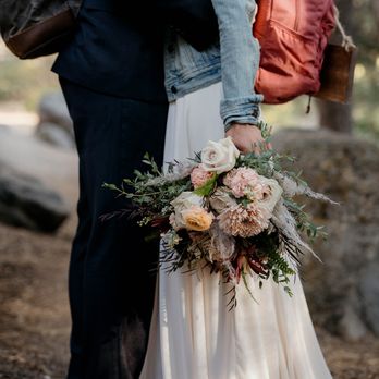 Little Green House Florist - Florists Near Me - Big Bear Lake, California