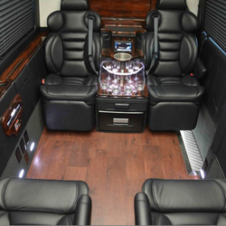 Houston VIP Shuttle - We guarantee to be on time! If we are more than 15min late your ride is free or you get $100