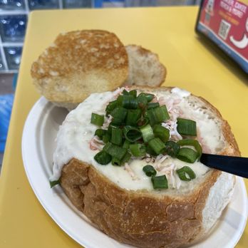 Splash Cafe - Clam chowder bowl with green onion and seafood - American Near Me - Pismo Beach, California