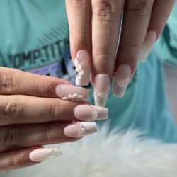 Top 1 Nail Spa - 4D flower and texture gel, French
