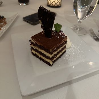 Vintner Grill - Tiramisu - New American Near Me - Las Vegas, Nevada Vintner Grill - Tiramisu - New American Near Me - Las Vegas, Nevada