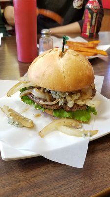 Mr Lu's Burgers & Seafood by null