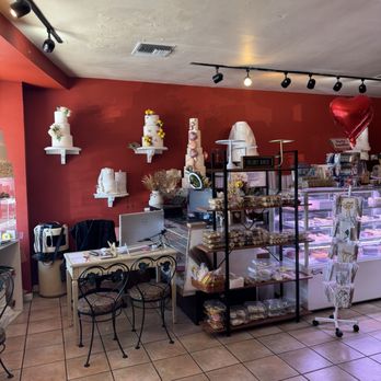 Cakery Bakery - Bakeries Near Me - La Cañada Flintridge, California Cakery Bakery - Bakeries Near Me - La Cañada Flintridge, California