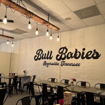 Bull Babies - Cute inside the dining area. - Desserts Near Me - Rogersville, Tennessee