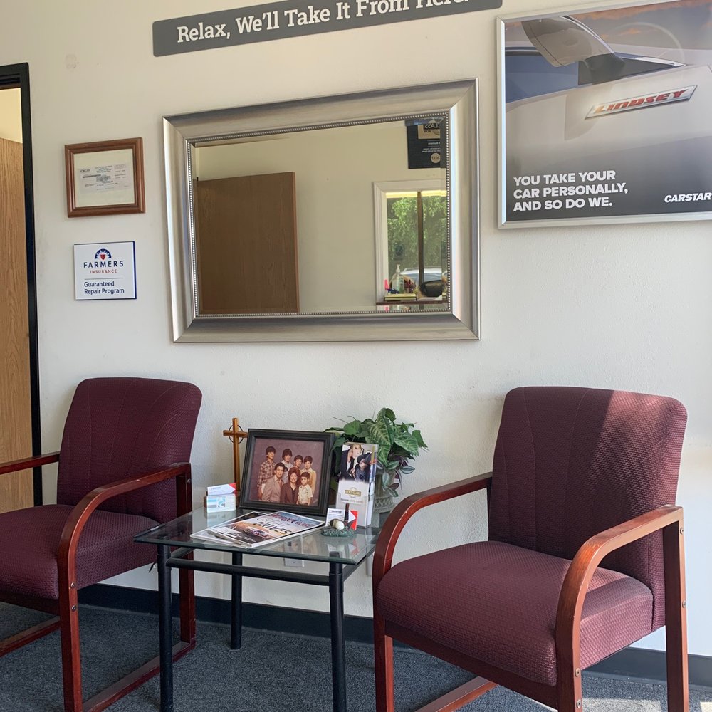 Kraemer CARSTAR Collision Center - Waiting area. - Body Shops Near Me - Anaheim, California Kraemer CARSTAR Collision Center - Waiting area. - Body Shops Near Me - Anaheim, California