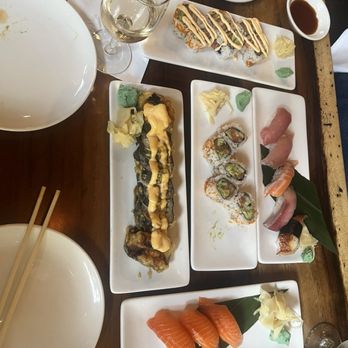 Umi Sake House - Bad Boy Roll Seattle Roll Spicy Salmon Roll Sushi Set A - Sushi Bars Near Me - Seattle, Washington