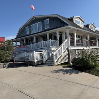 Red 36 - Seafood Near Me - Mystic, Connecticut