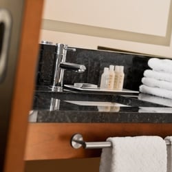 Renaissance Seattle Hotel - Aveda Products in all guest bathrooms