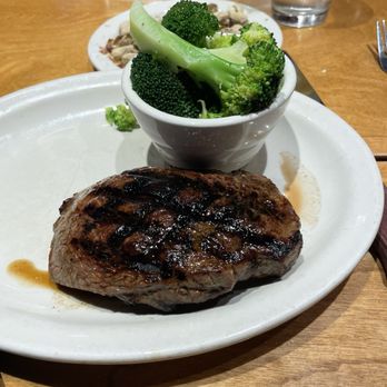 Texas Roadhouse - 11 oz sirloin - Steakhouses Near Me - Montgomeryville, Pennsylvania Texas Roadhouse - 11 oz sirloin - Steakhouses Near Me - Montgomeryville, Pennsylvania