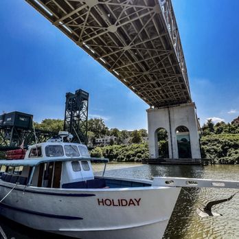 Holiday Boat Charters - Holiday boat - Boat Charters Near Me - Cleveland, Ohio