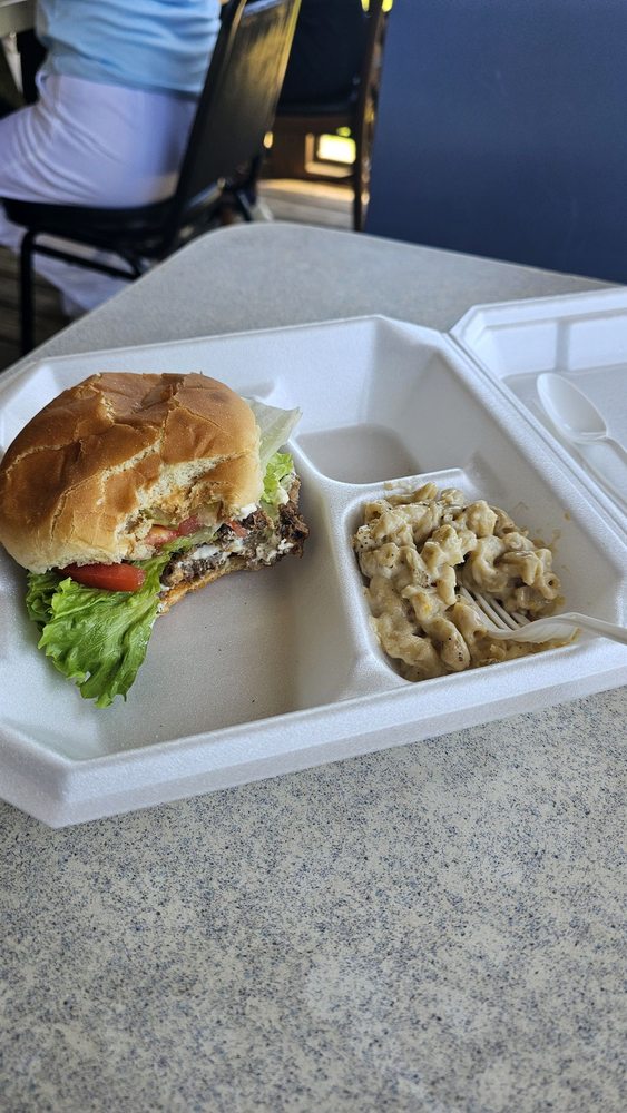 Doodles Cajun and More Logo