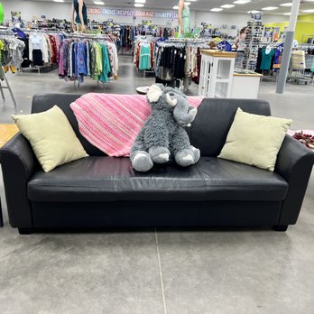 Goodwill Store - Thrift Stores Near Me - Muscatine, Iowa