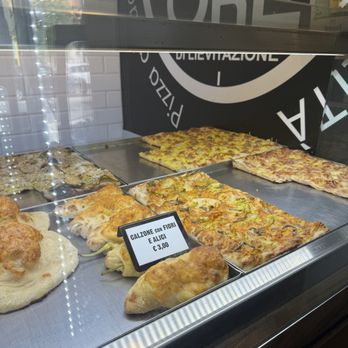 Grano13 - Pizza - Pizza Near Me - Lido di Ostia, RM Grano13 - Pizza - Pizza Near Me - Lido di Ostia, RM