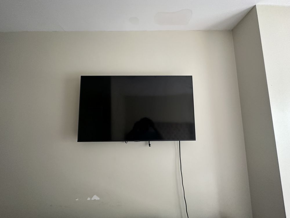 Slide of Handy Anthoney